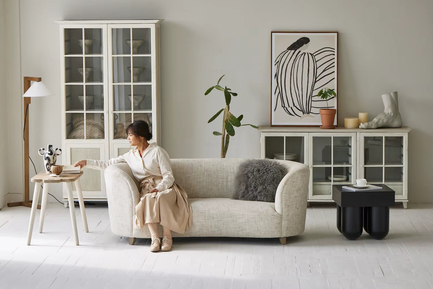 Modern European Wooden Coffee Table with Stool